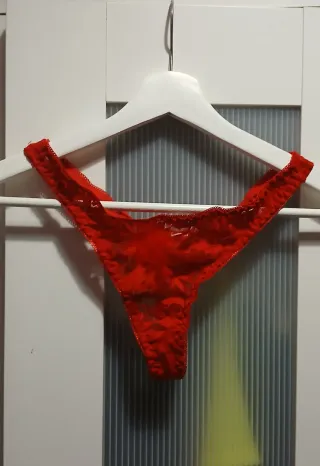 Conjunto de Lencería Rojo Corsé + Tanga + Ligas