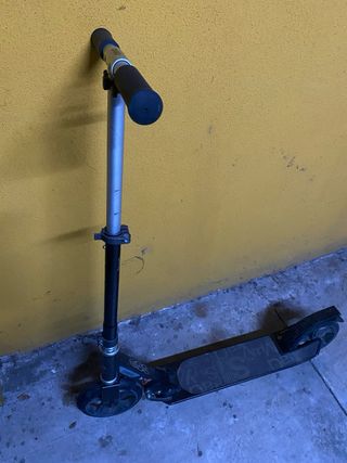 Patinete Oxelo Negro y Plateado