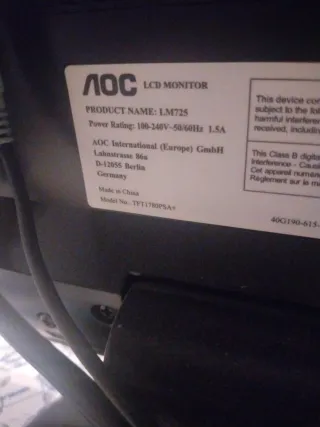 Pantalla AOC Plata y Negra