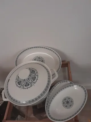 Piezas de vajilla antigua marca Tanagra