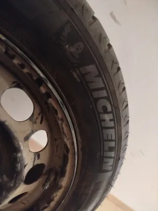 Neumático Michelin.  205 55 r16 nuevo a estrenar.