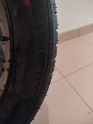 Neumático Michelin.  205 55 r16 nuevo a estrenar.