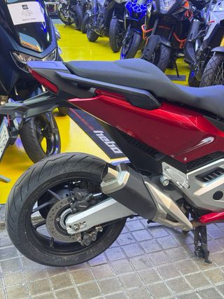 Honda Forza 750 - 12.000 km iva deducible