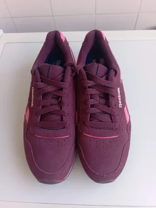 Zapatillas Reebok Moradas y Rosas