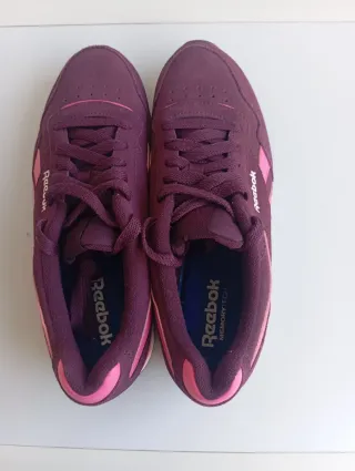 Zapatillas Reebok Moradas y Rosas