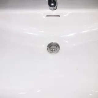 Lavabo Roca con pie y grifo