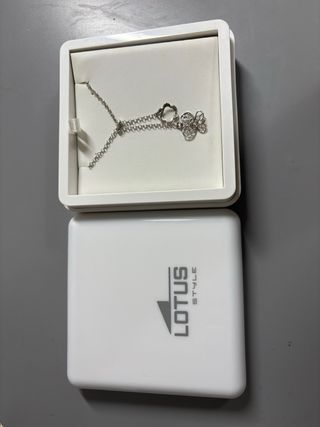 Conjunto Collar y Pulsera Lotus Plata
