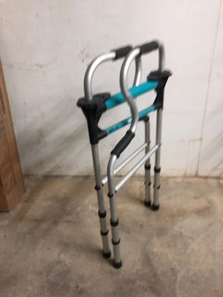 Andador para personas mayores o rehabilitación