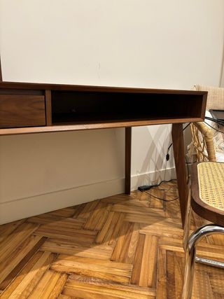 Escritorio nogal Antón Room