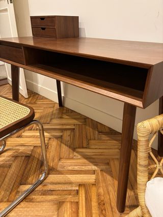 Escritorio nogal Antón Room