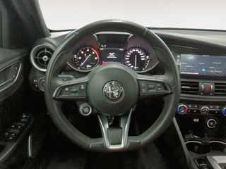 Alfa Romeo Giulia 2.2 JTDM Ti Q4