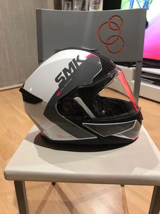 Casco SMK Gullwing Negro/Blanco/Rosa y chaquta
