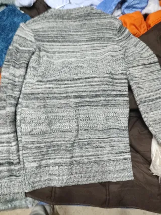 Jersey hombre gris rayas