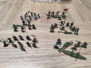 LOTE MINIATURAS MONTAPLEX Y EKO 1/72