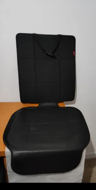 Protector de asiento/respaldo para silla de coche