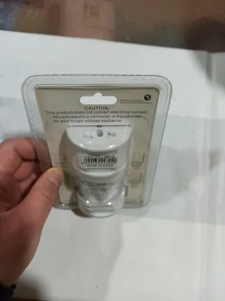 Adaptador Enchufe Universal Viaje