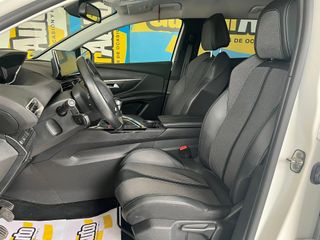 Peugeot 5008 ALLURE  130cv