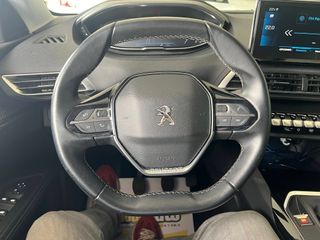 Peugeot 5008 ALLURE  130cv