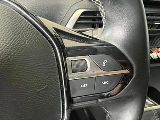 Peugeot 5008 ALLURE  130cv