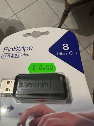 Chiavetta USB 8 GB Verbatim