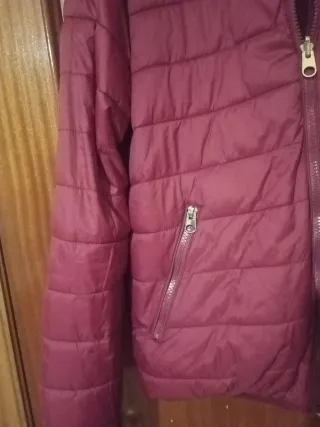 Cazadora reversible con capucha