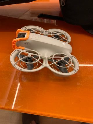 DJI Mini Drone con 5 Baterías y Motion Controlller