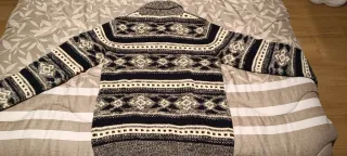 Cárdigan de punto con estampado étnico Talla L