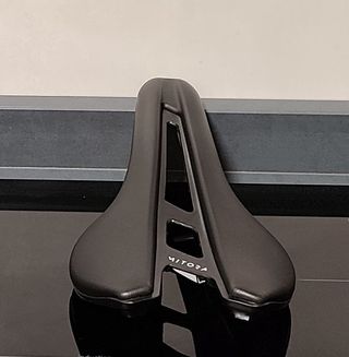 Sillín Velomann Mitora 139 Negro - Nuevo