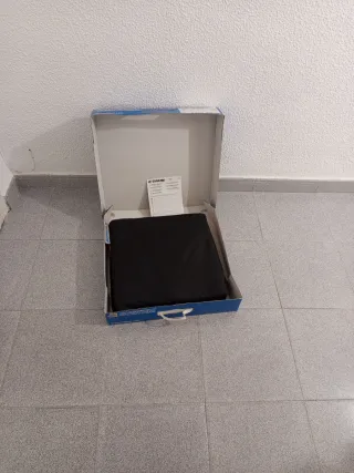 Silla de ruedas con cojín antiescaras