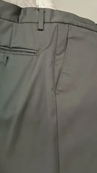 Completo uomo sartoriale lucido