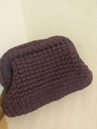 Pochette viola fatta a mano