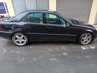 Mercedes-Benz c 180 2005