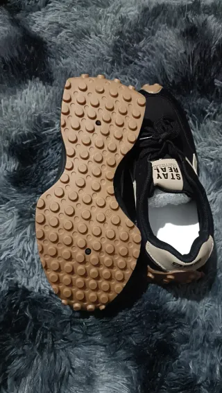 Deportivas mujer negras y beige