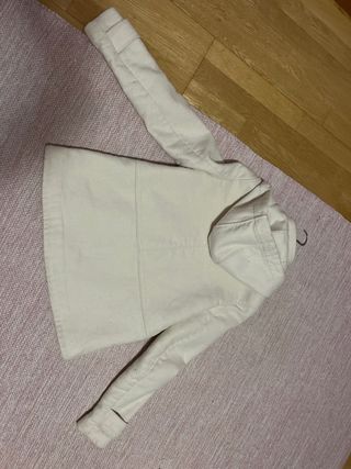 Abrigo ZARA con capucha beige Talla XS