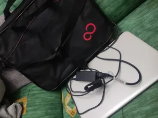 Portátil HP 15.6 i5 8GB RAM