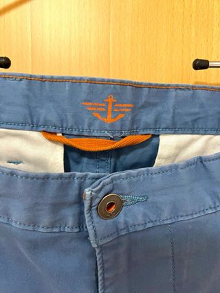Pantalón azul Dockers