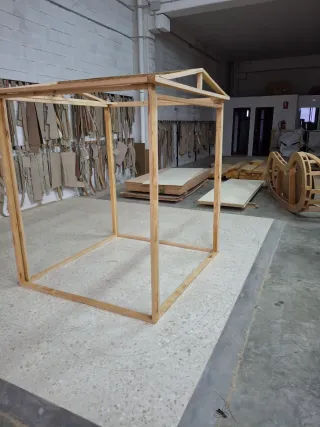 Puesto rececho jabalí madera