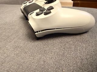 PS4 (PlayStation 4) Negra + 4 Mandos