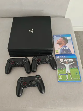PS4 Pro con FC25 y FC22