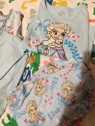 2 Pijamas Frozen