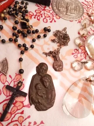 Objetos religiosos antiguos