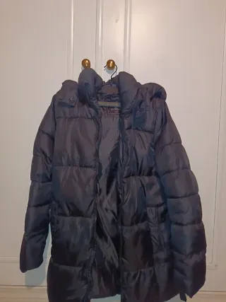 Plumífero negro largo