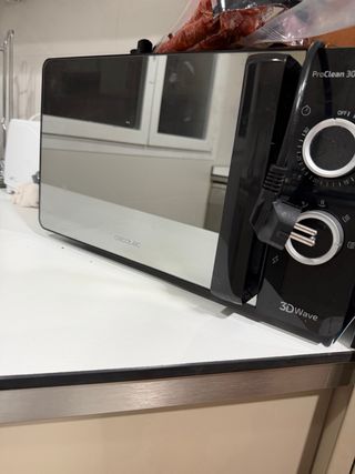 Cecotec Microondas ProClean 3040 20L