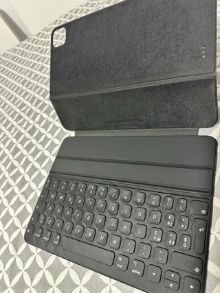 Apple Smart Keyboard Folio iPad Pro y Air A2038