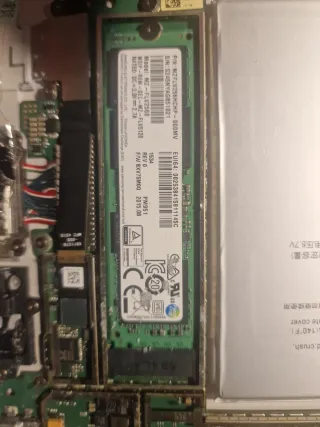 Despiece Microsoft Surface