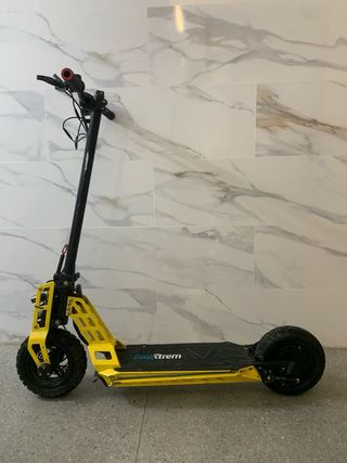 Patinete eléctrico ecoXtrem Amarillo