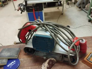 Lijadora de banda Virutex