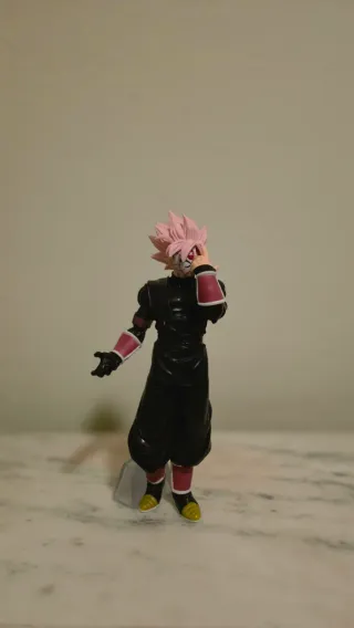 Figura Goku Rose 30cm