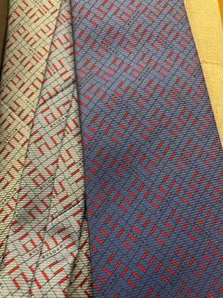 Corbata Bulgari Azul y Roja Nueva