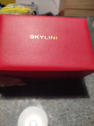 Reloj SKYLINA dorado y blanco